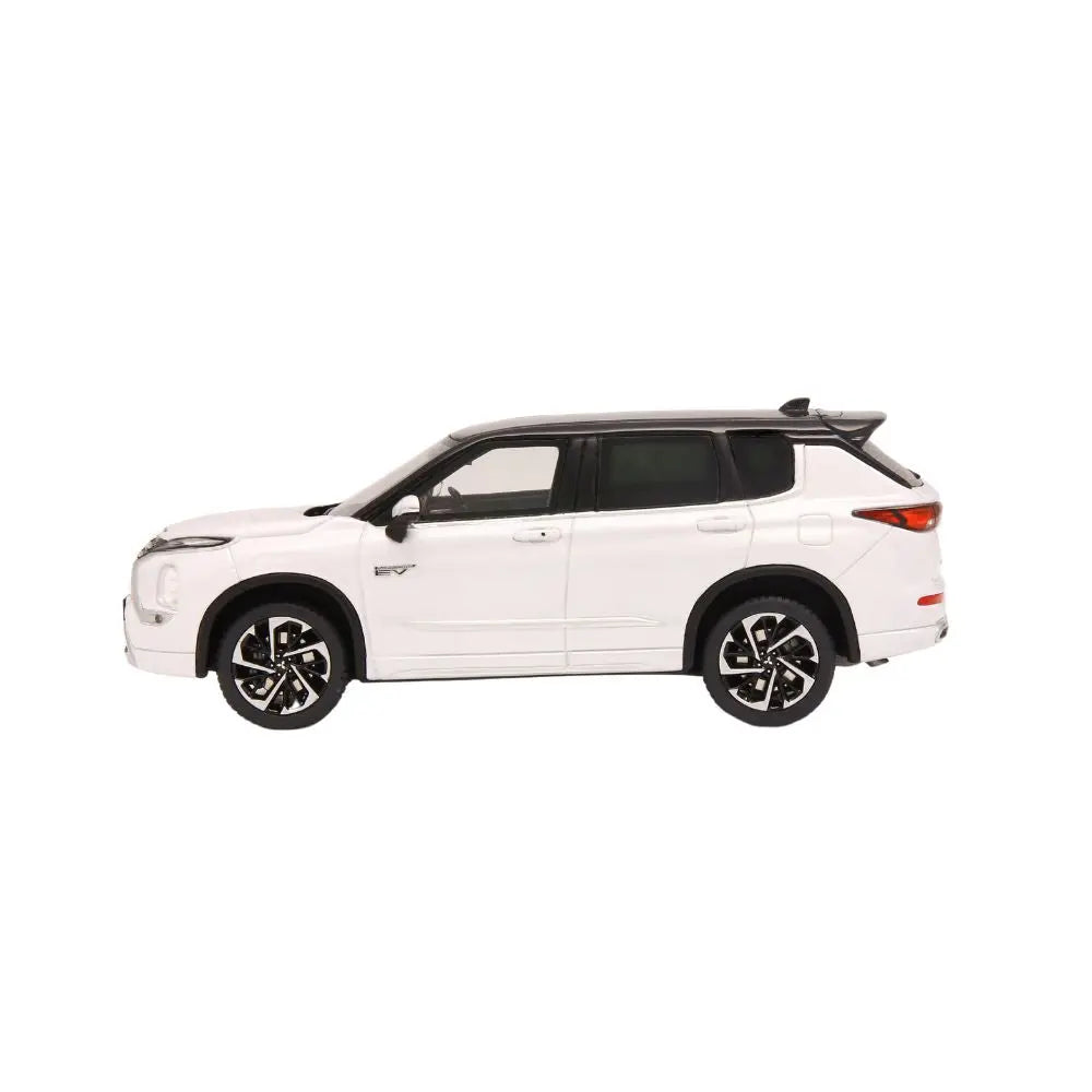 アウトランダーPHEV 1/43サイズ モデルカー(レジンモデル) MITSUBISHI MOTORS COLLECTION